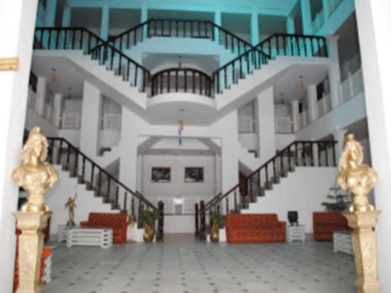 Hotel Imperial Palace Manāli Exterior foto